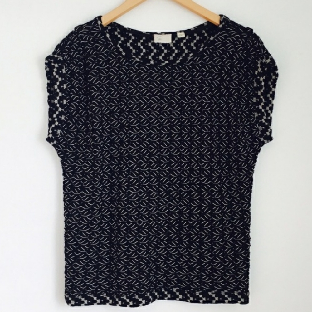 Postmark Textured Knit Top - Picture 3 of 5